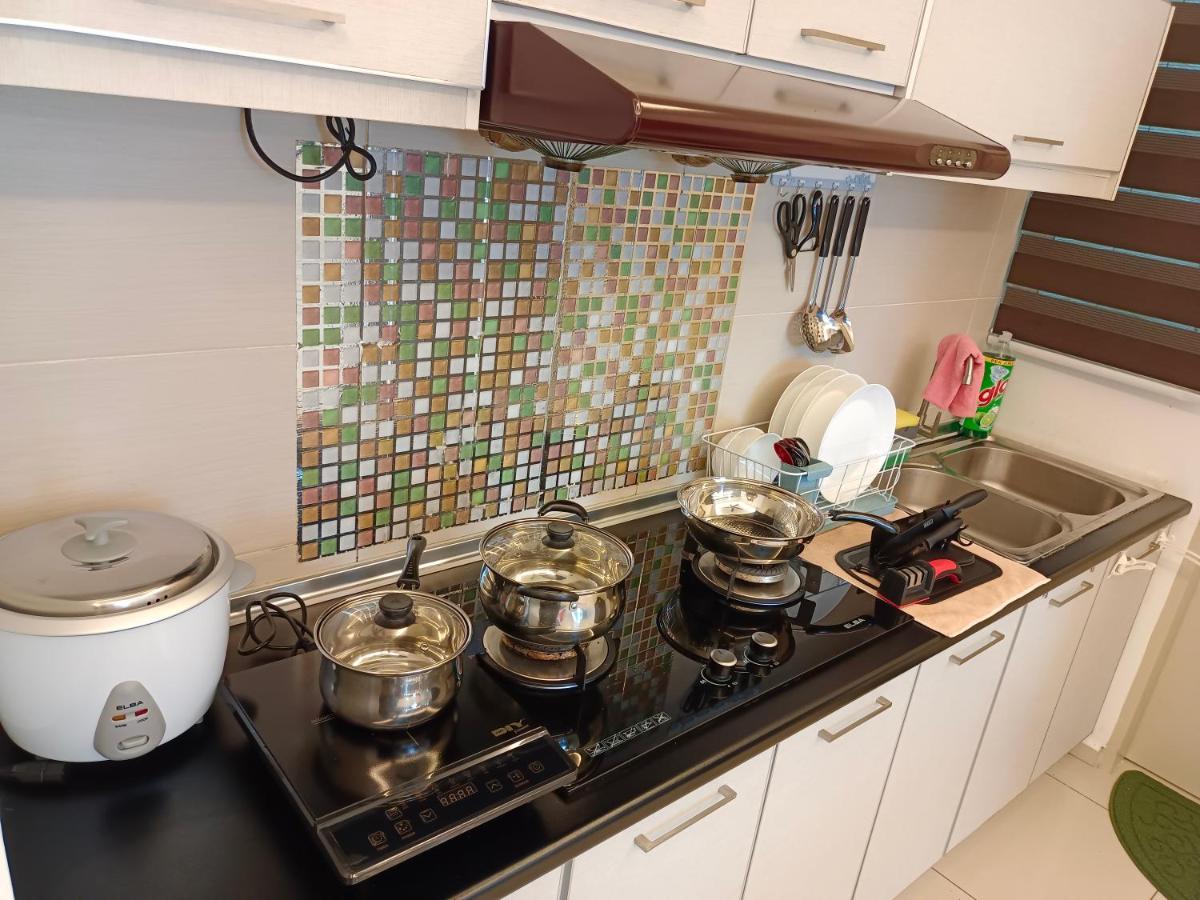 Klia Ehsan Residence Sepang Nilai Greenery 8 Pax Air-Con Exterior photo