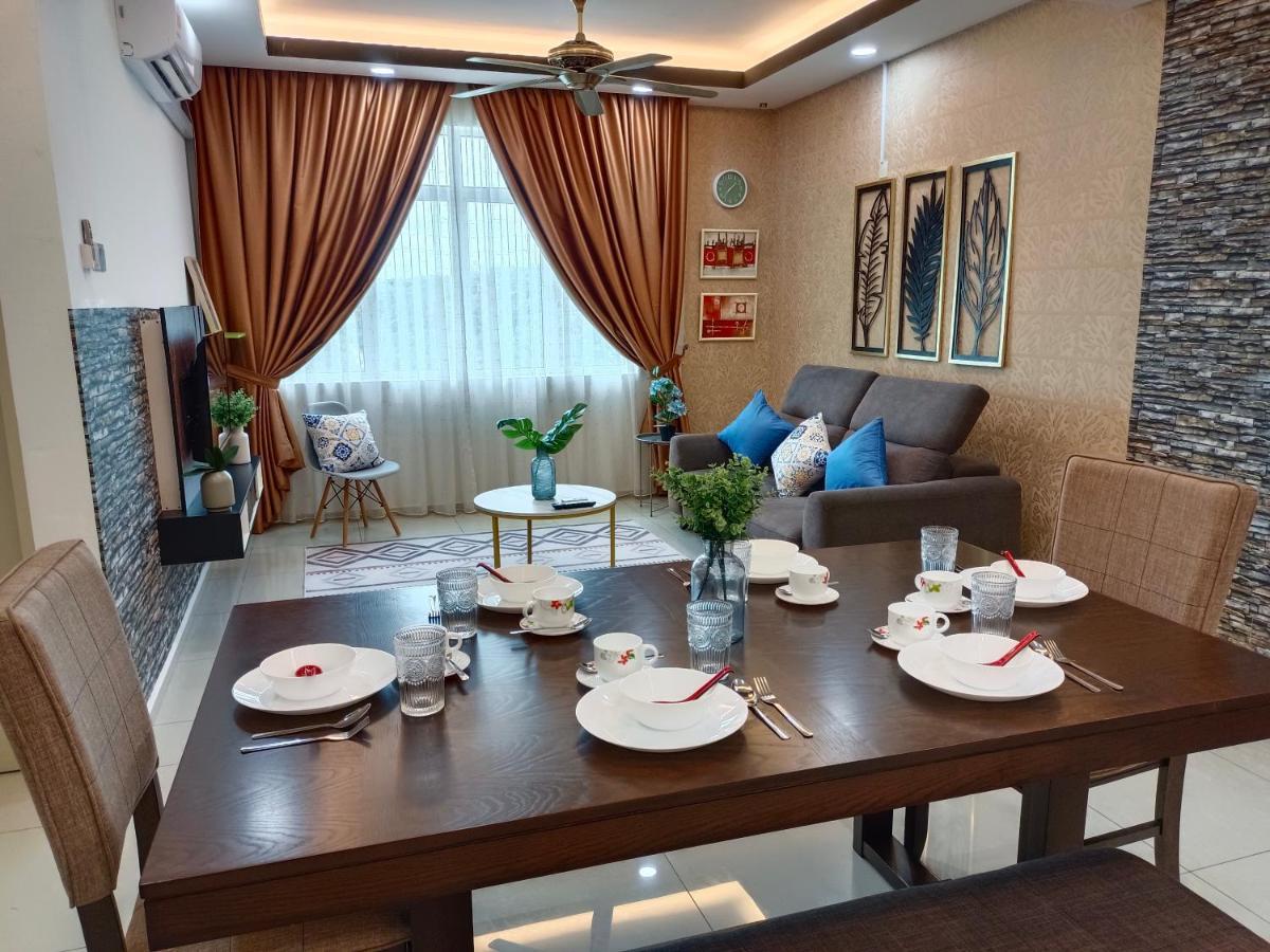Klia Ehsan Residence Sepang Nilai Greenery 8 Pax Air-Con Exterior photo