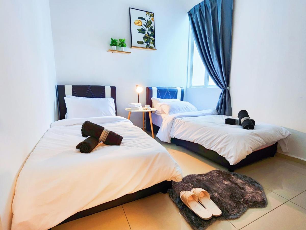Klia Ehsan Residence Sepang Nilai Greenery 8 Pax Air-Con Exterior photo