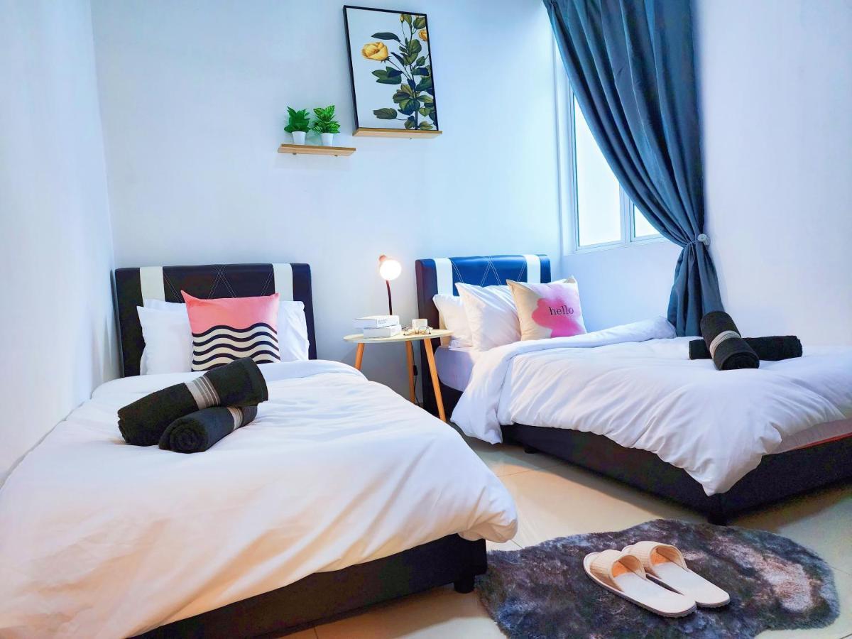Klia Ehsan Residence Sepang Nilai Greenery 8 Pax Air-Con Exterior photo
